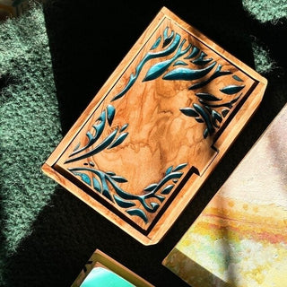 Boîte en bois d'olivier avec motif traditionnel bleu fait main (15x10x6,5 cm)