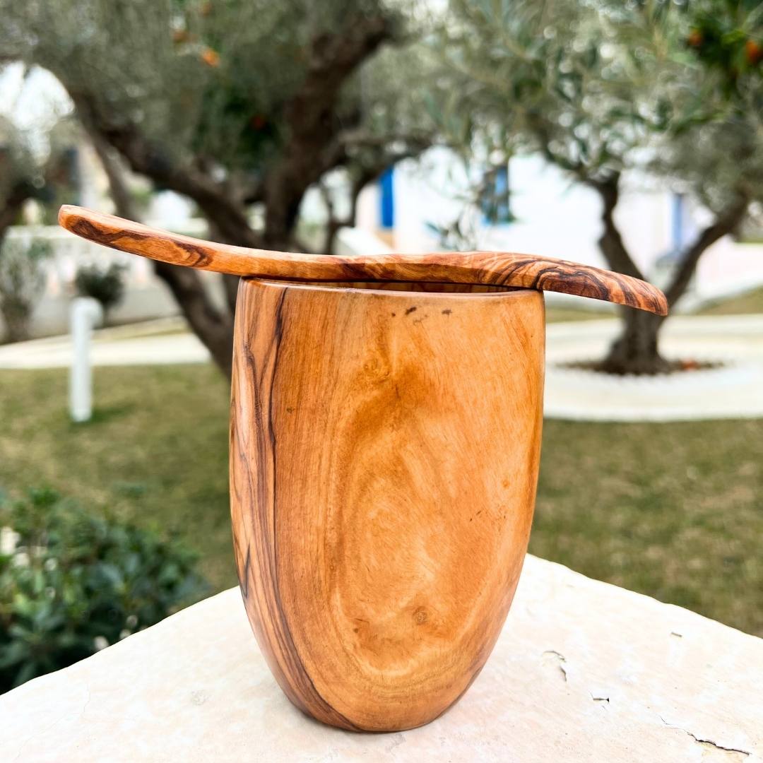 Verre gobelet à Jus en Bois d'Olivier