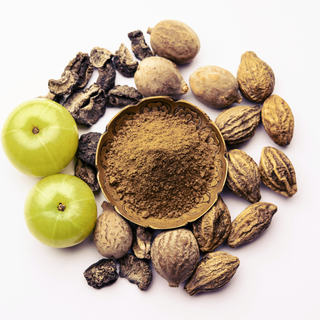 Triphala en Poudre – Équilibre & Bien-Être