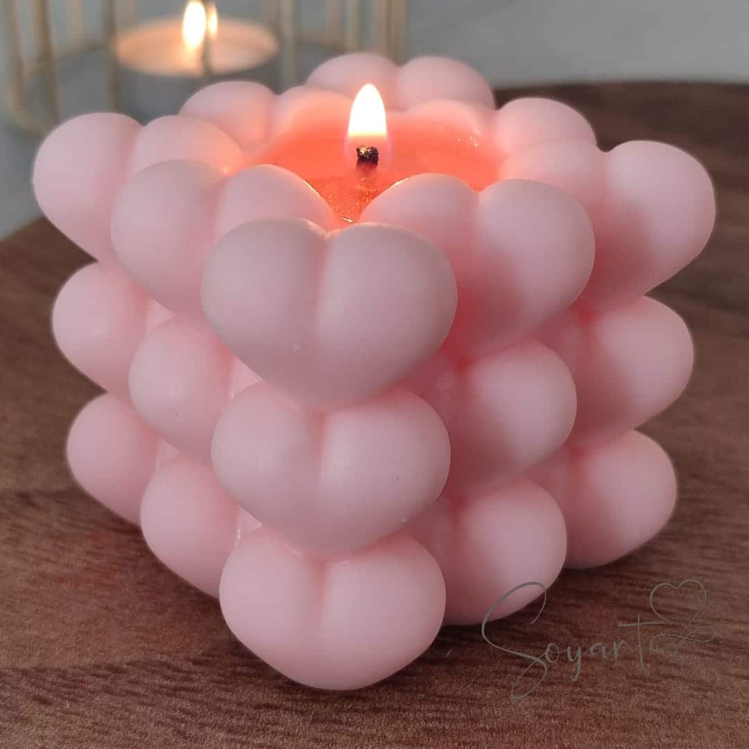 Bubble heart candle